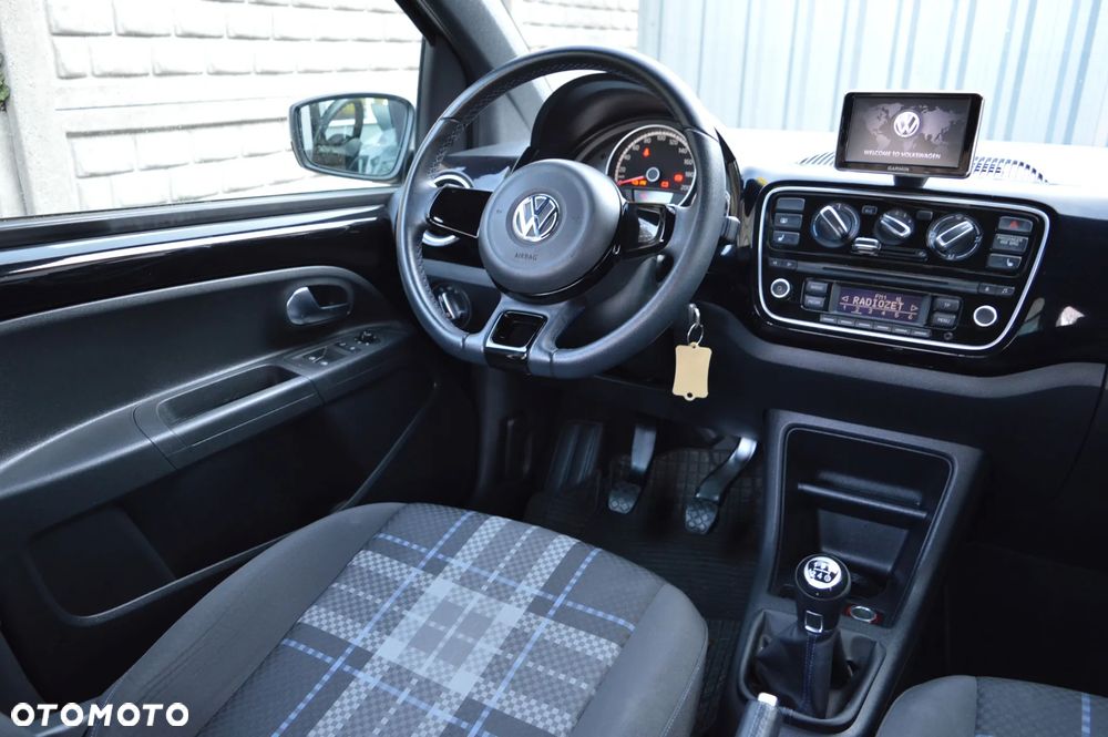 Volkswagen up! club - 18