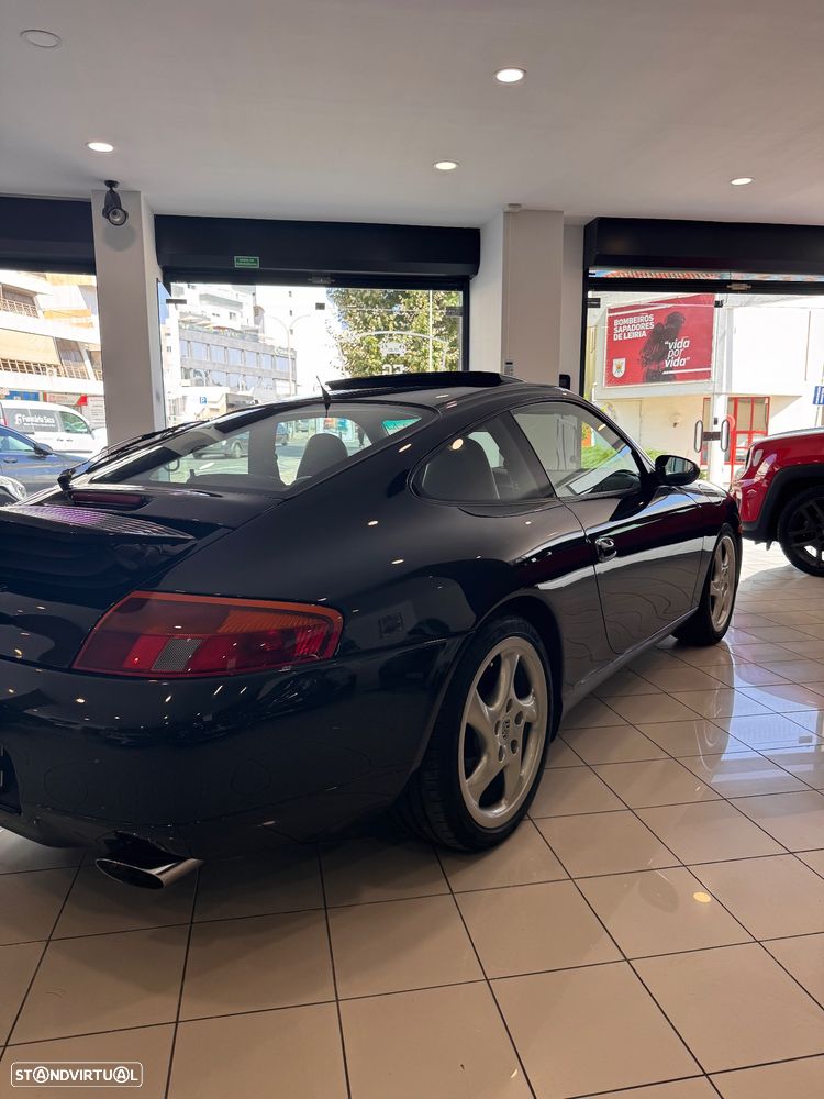 Porsche 911 (996) Carrera Coupé - 7