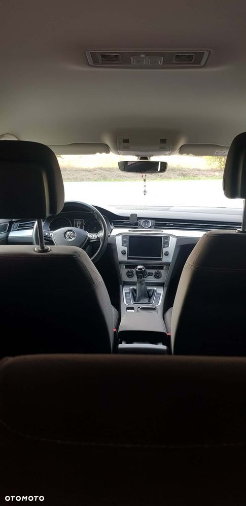 Volkswagen Passat 2.0 TDI BMT Trendline - 9