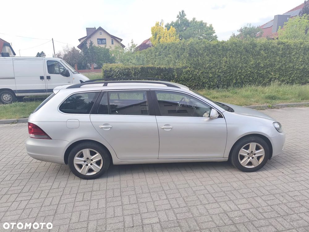 Volkswagen Golf 1.6 TDI DPF Highline - 3