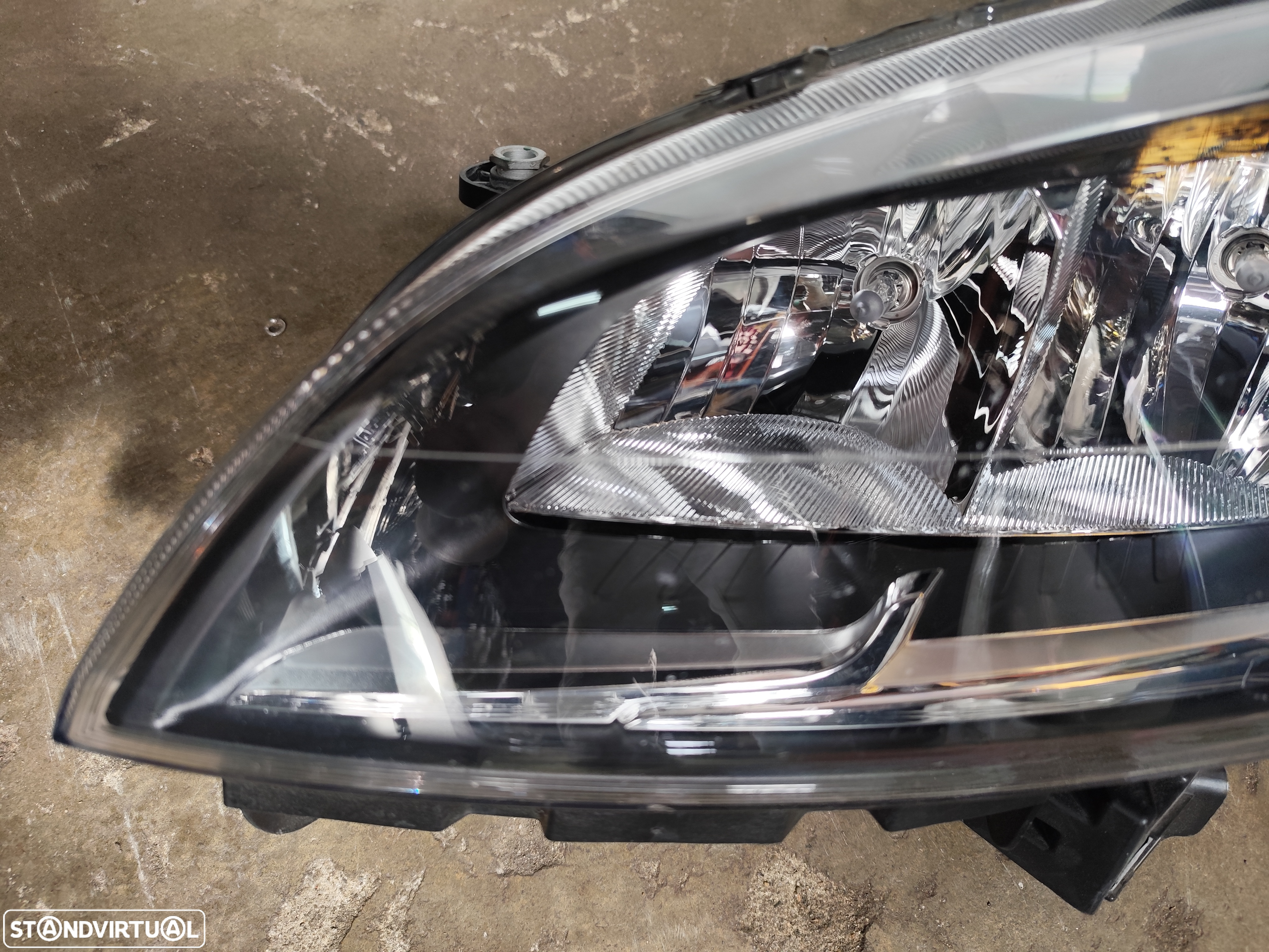 FIAT DOBLO FAROL ESQUERDO - FF709 - 2