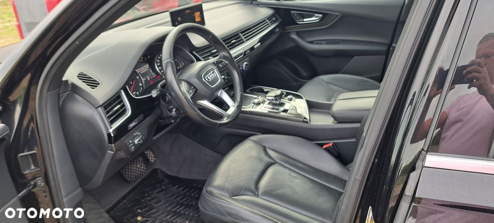 Audi Q7 - 12