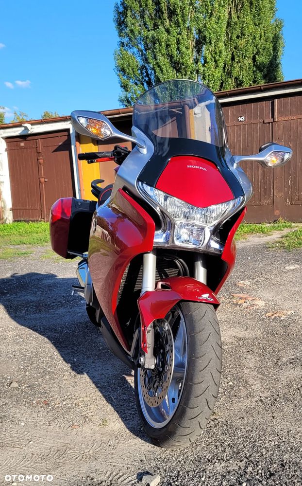 Honda VFR - 3