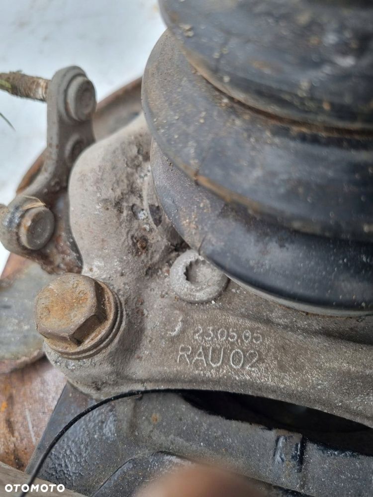 Audi A3 8P0 S3 zawieszenie przod przednie lewe prawe zwrotnica zacisk - 4