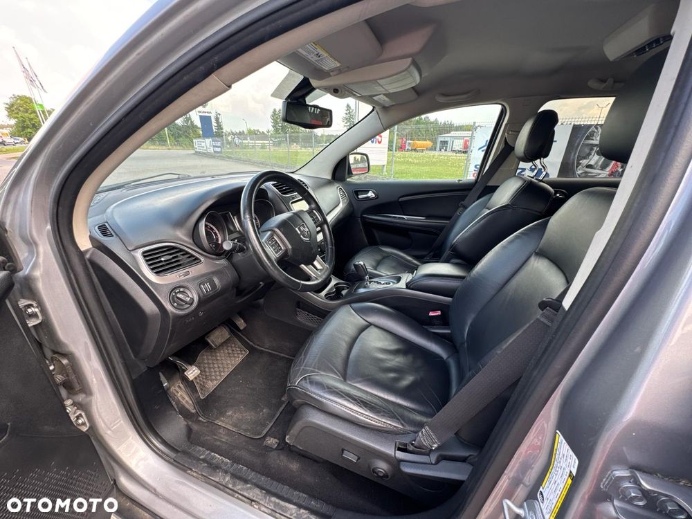 Dodge Journey - 12