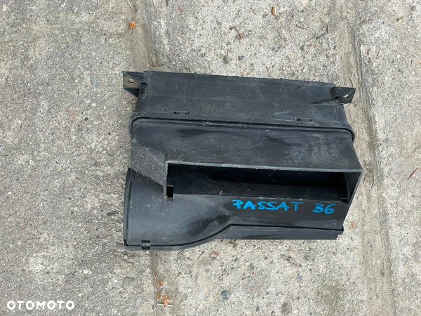 Wlot dolot kierownica powietrza VW Volkswagen Passat B6 1.9 TDI 1K0805962A