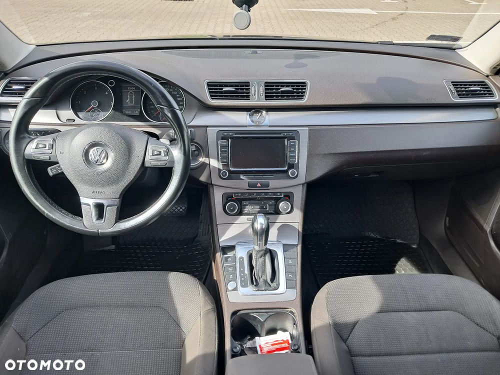 Volkswagen Passat 2.0 TDI DPF Comfortline DSG - 12