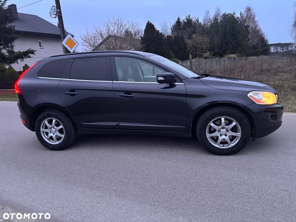 Volvo XC 60 2.4D AWD Kinetic - 4