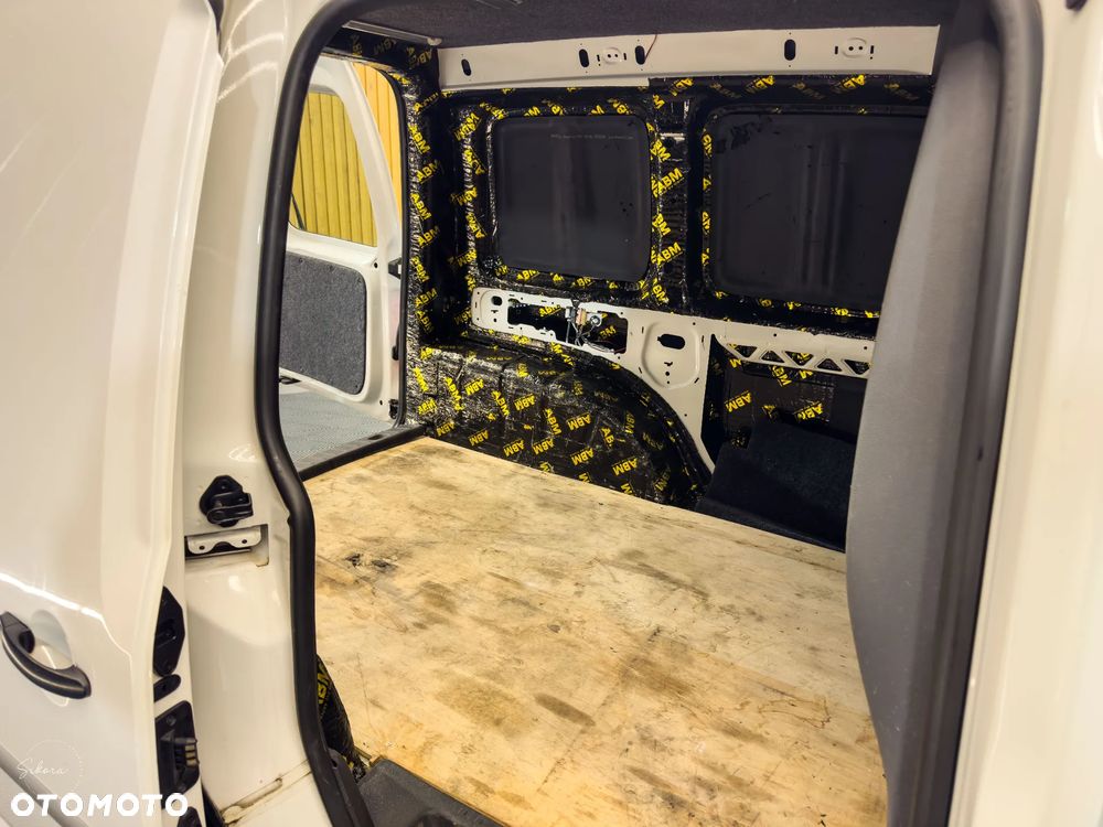 Volkswagen CADDY - 9