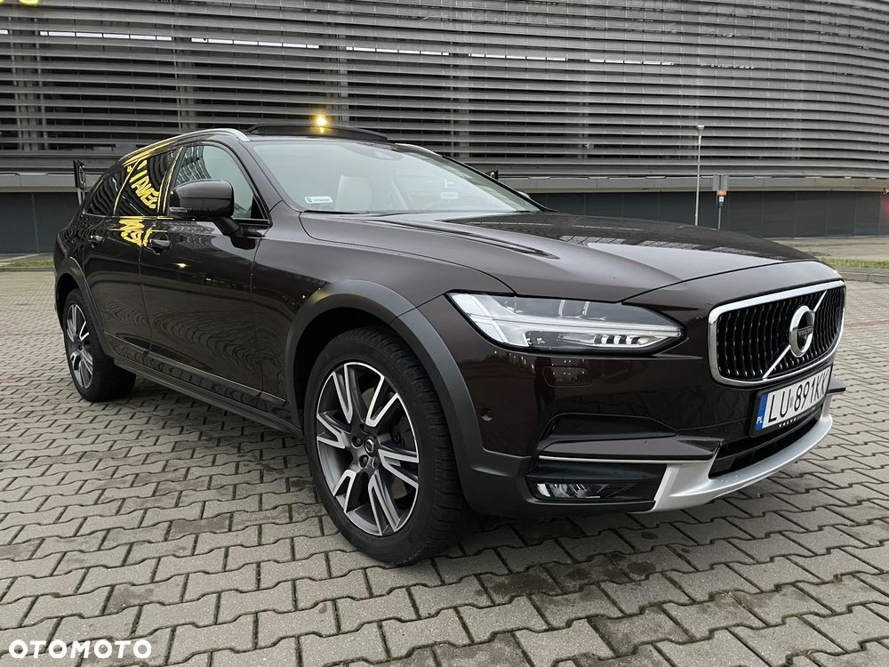 Volvo V90 D5 AWD Momentum Pro - 5