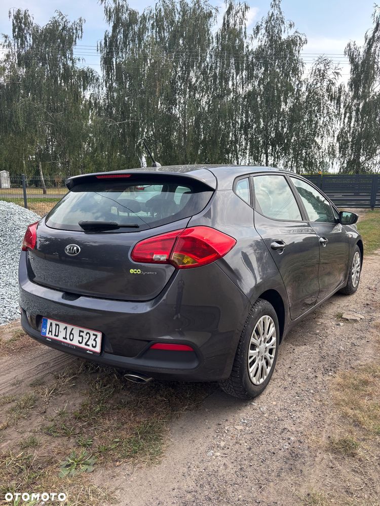 Kia Ceed 1.6 CRDi Spirit - 4