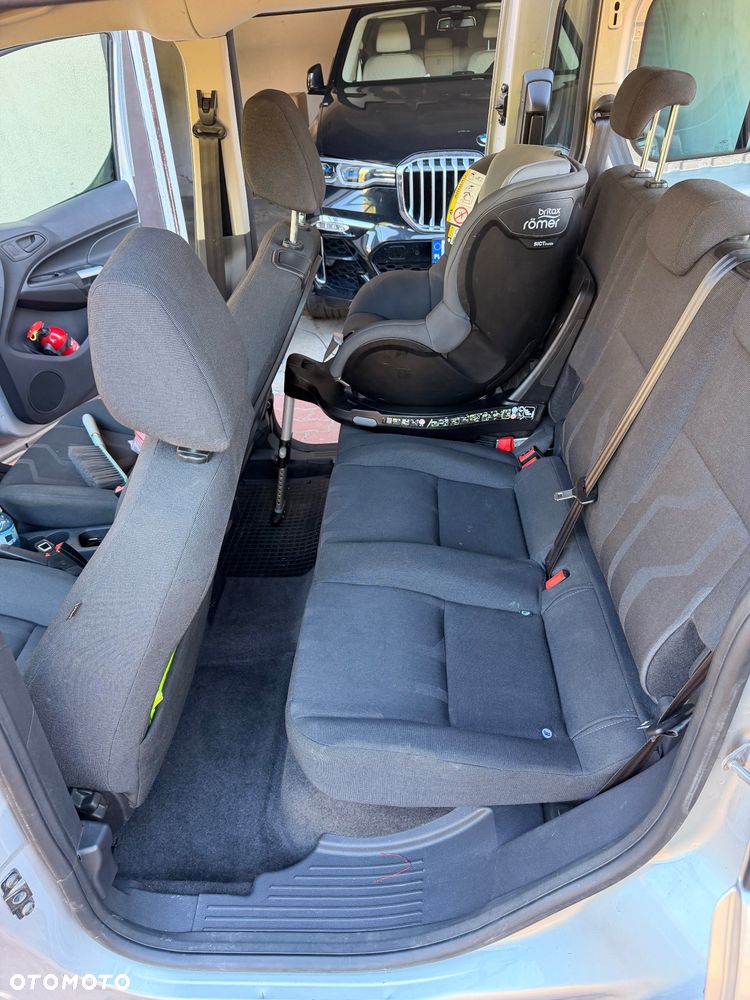 Ford Transit Connect - 13