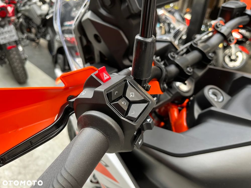 KTM Adventure - 12