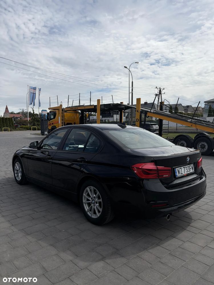 BMW Seria 3 318i GPF Luxury Line - 3