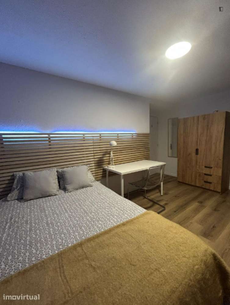 Quarto - localizado em Parede Lisbon - Grande imagem: 3/30