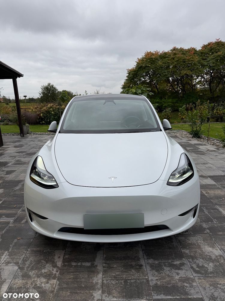 Tesla Y Long Range AWD - 6