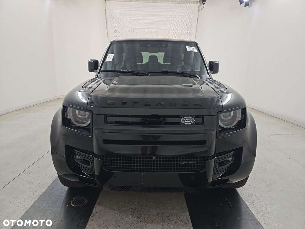 Land Rover Defender - 7