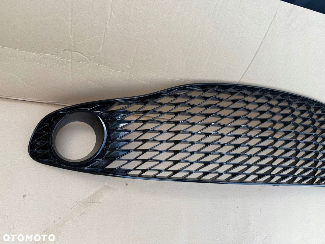 GRILL ATRAPA Aston Martin Vanquish Zagato 2017 ORYGINAŁ - 2