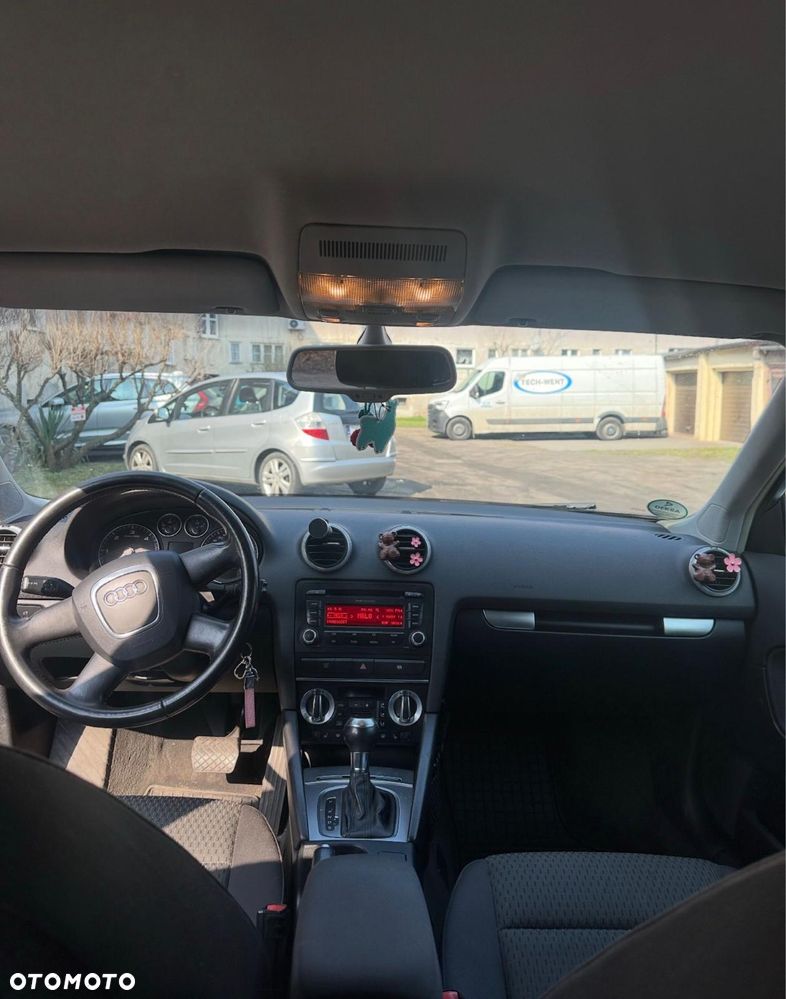 Audi A3 Sportback 2.0 TDI DPF S tronic S line Sportpaket - 12