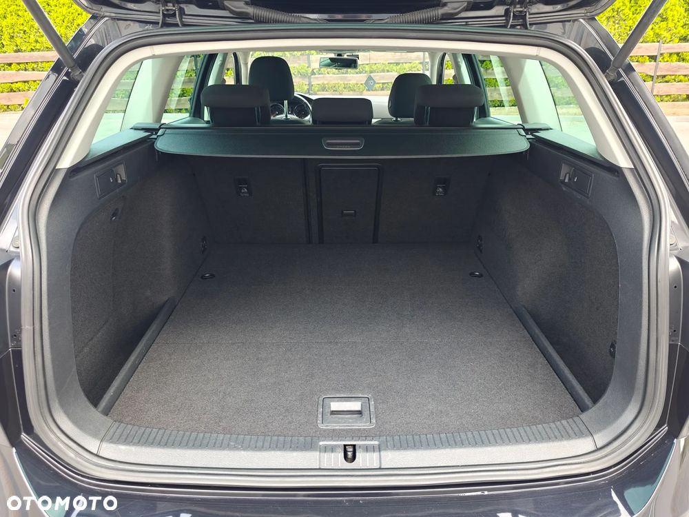 Volkswagen Golf 1.6 TDI BlueMotion Trendline - 24