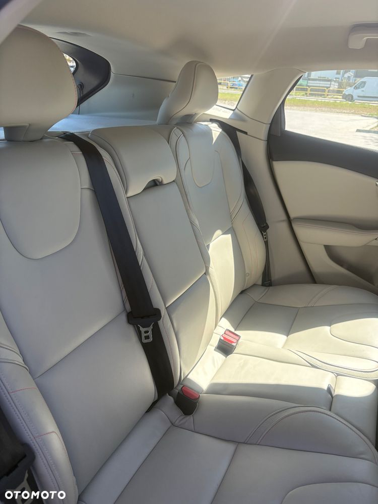 Volvo V40 D2 Drive-E Ocean Race - 9
