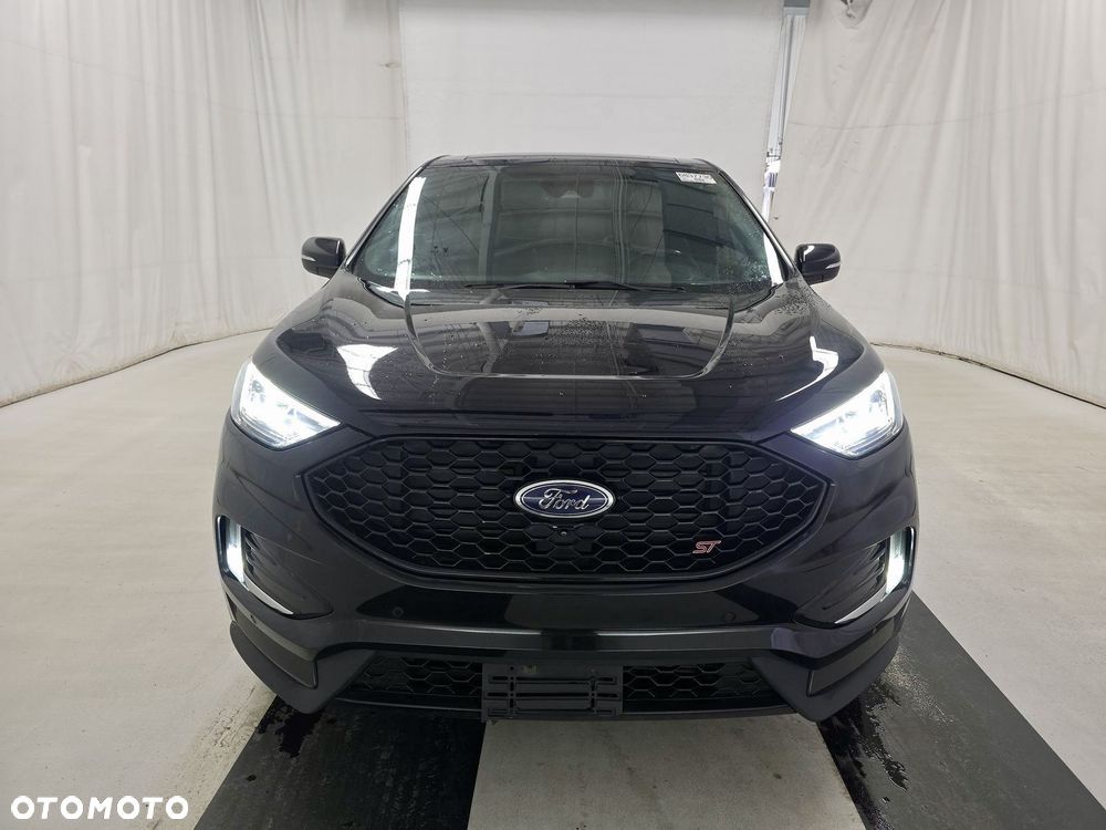Ford Edge - 4