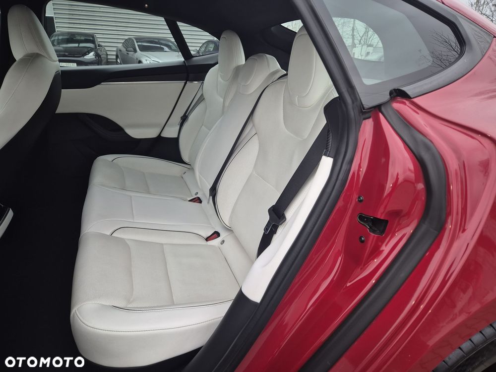 Tesla Model S Plaid - 15