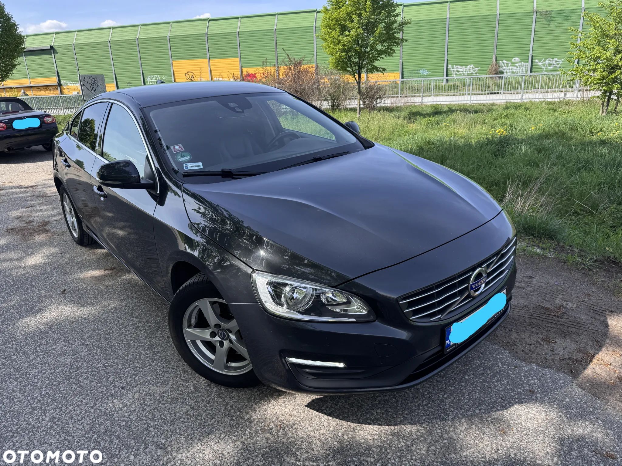 Volvo S60 D2 Drive-E Dynamic Edition (Momentum) - 1