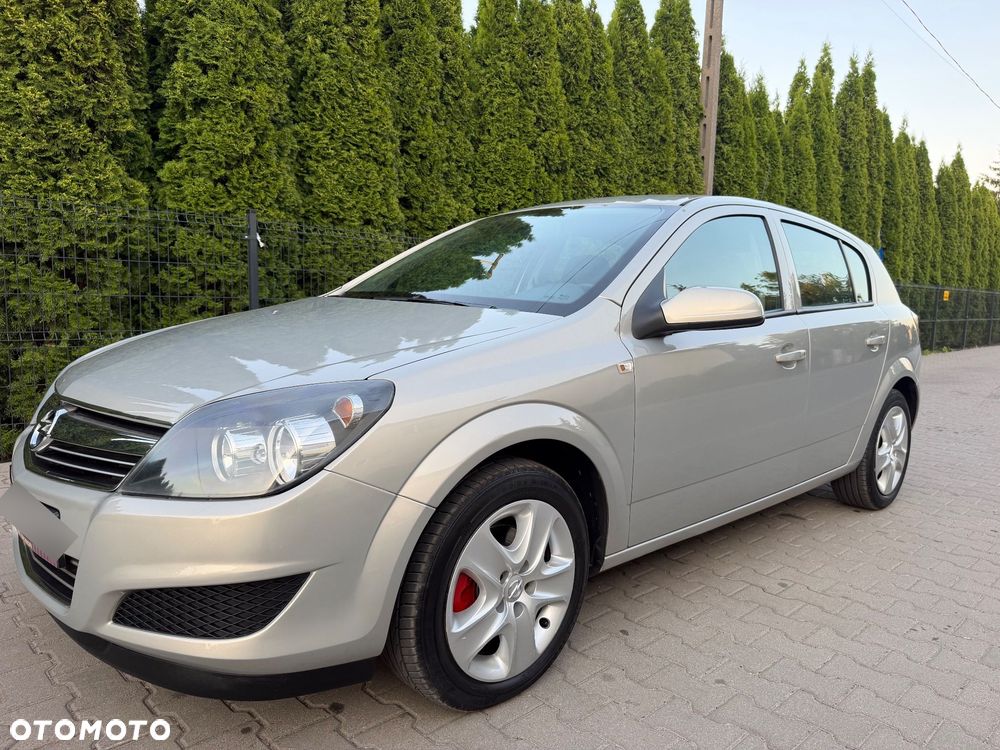 Opel Astra 1.6 Exklusiv - 1
