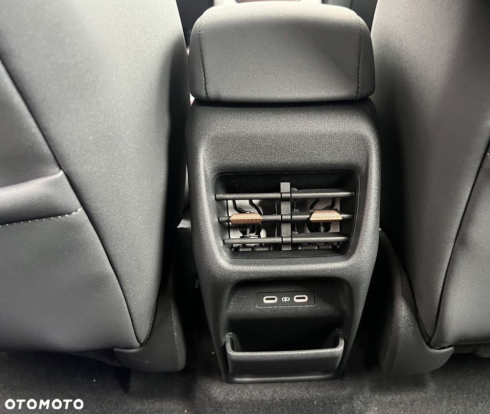 Cupra Raval 52kWh Dynamic - 33