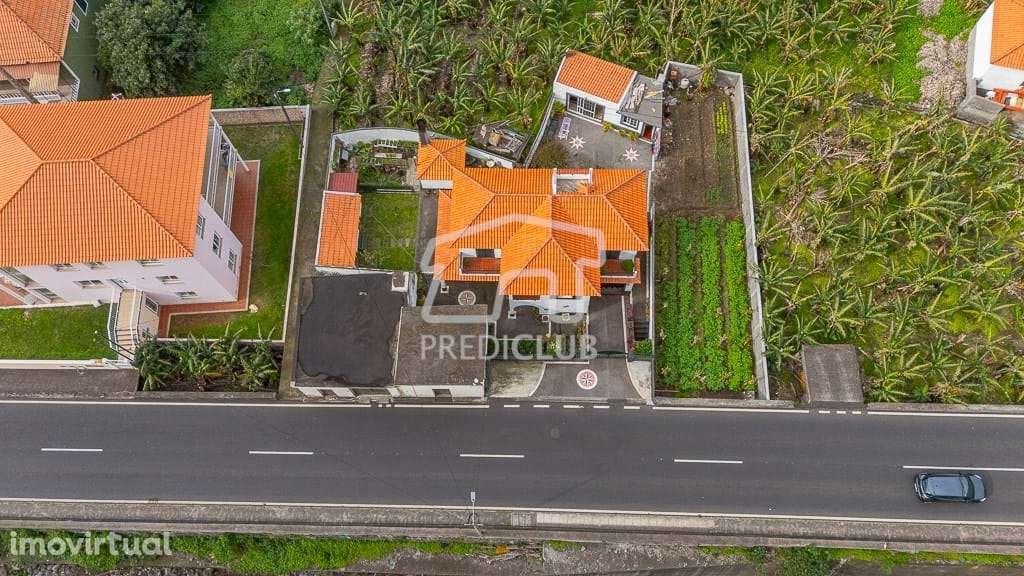 Casa T2  frente á rua principal em Murteira - Ribeira Brava. - Grande imagem: 2/9