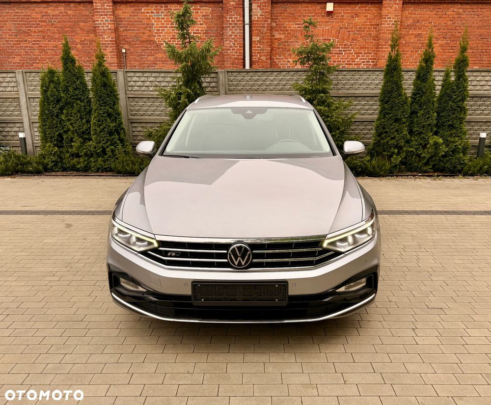 Volkswagen Passat Variant 2.0 TDI 4Mot Elegance DSG - 5