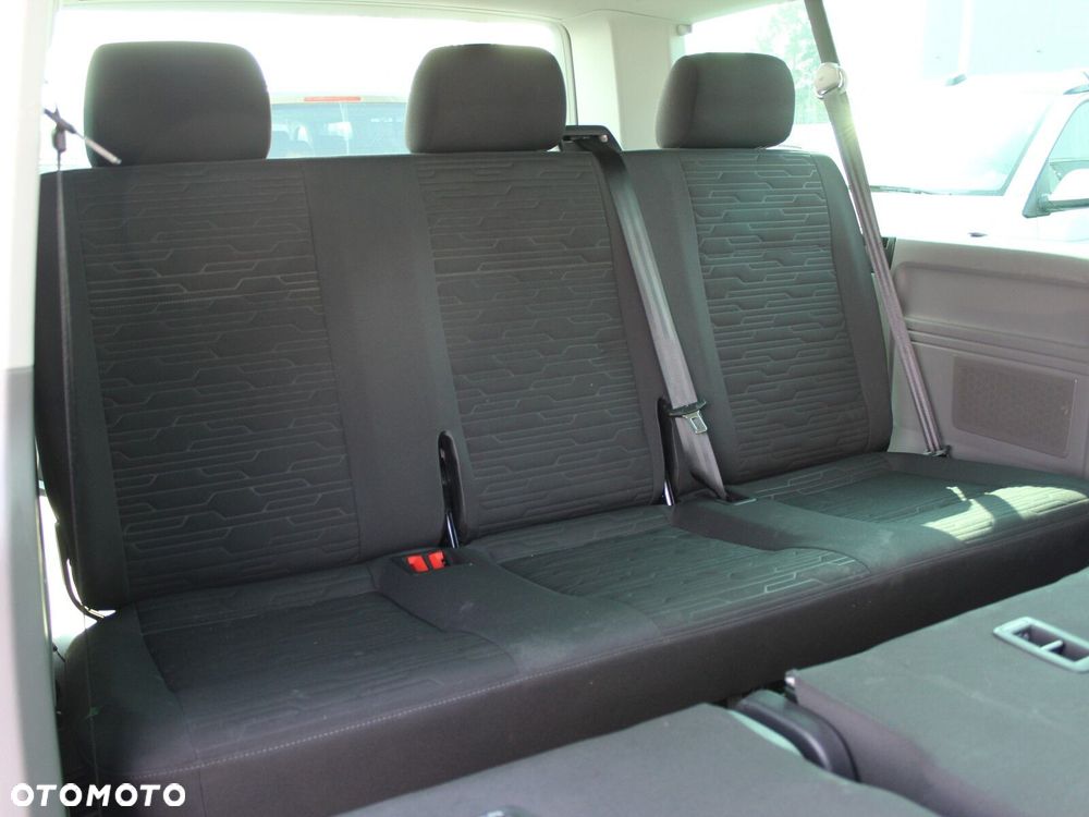 Volkswagen Caravelle - 16