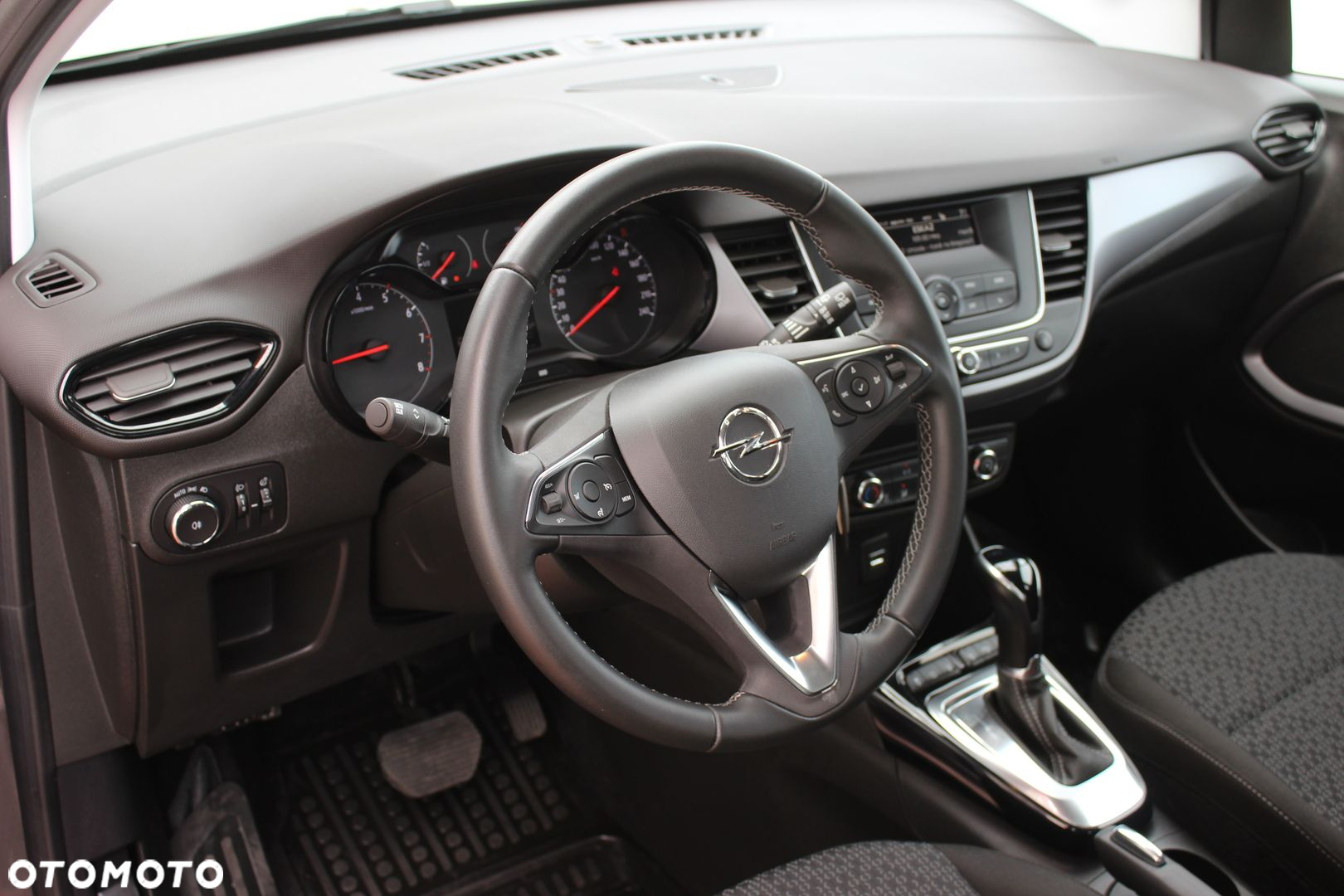 Opel Crossland - 16