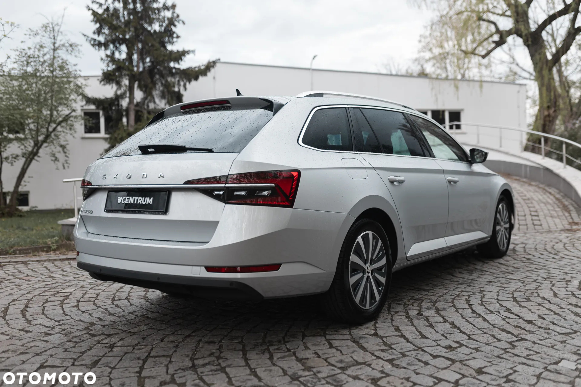 Skoda Superb 2.0 TDI SCR Style DSG - 10