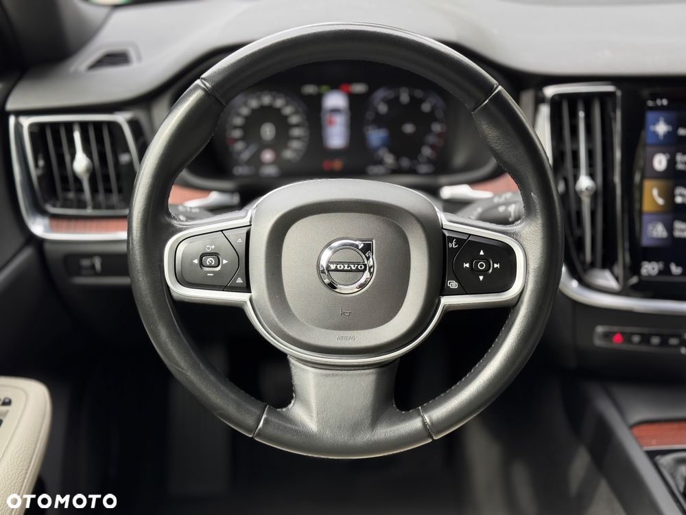 Volvo V60 D3 Momentum Pro - 5