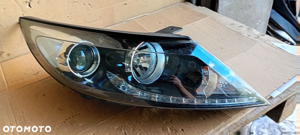 Lampa prawy przód przednia prawa XENON Kia Sportage III 3 UK 92102-3U310 - 5