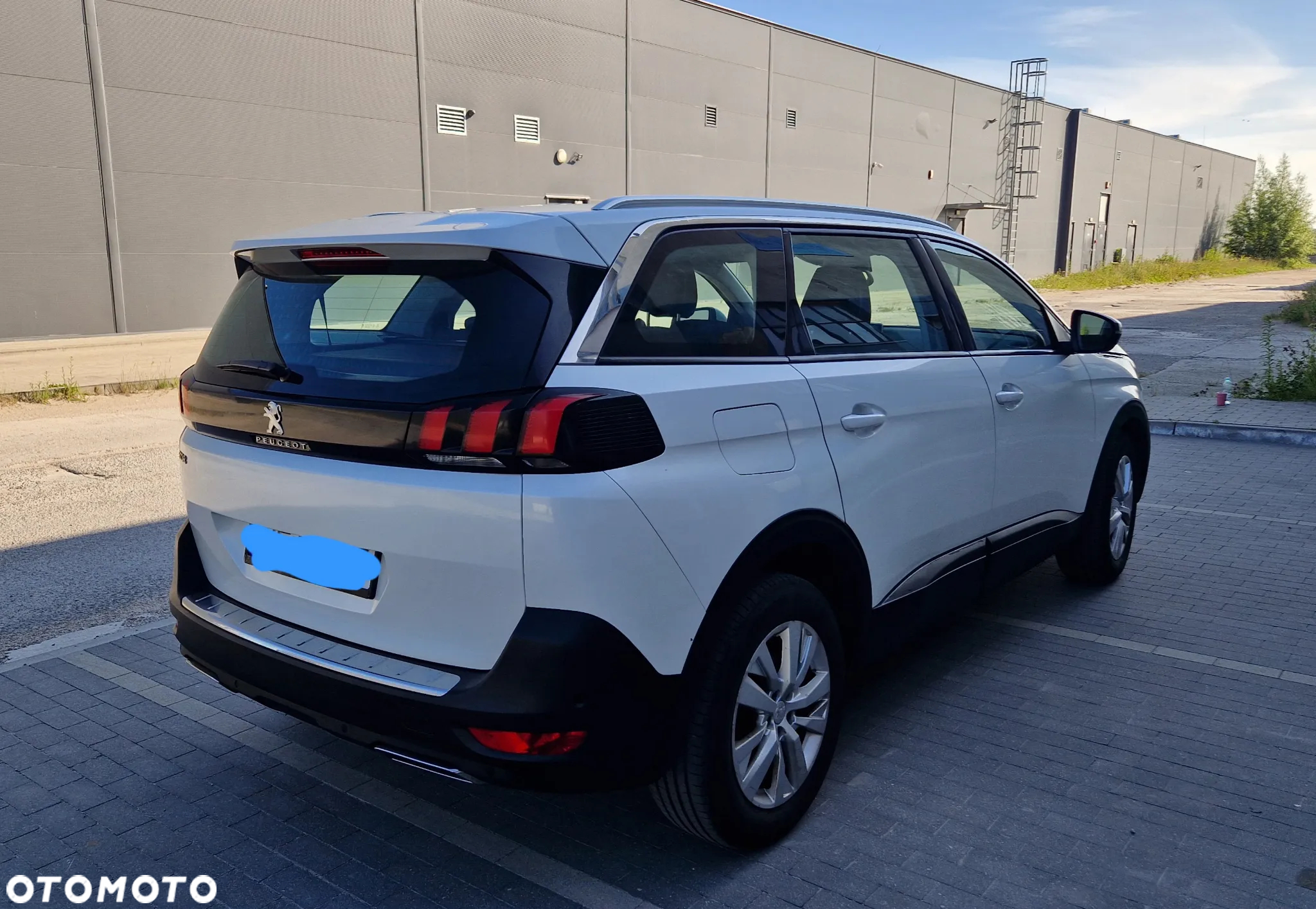 Peugeot 5008 1.6 THP Allure S&S EAT6 - 5