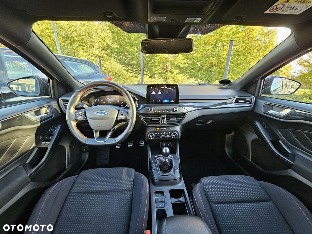 Ford Focus - 28