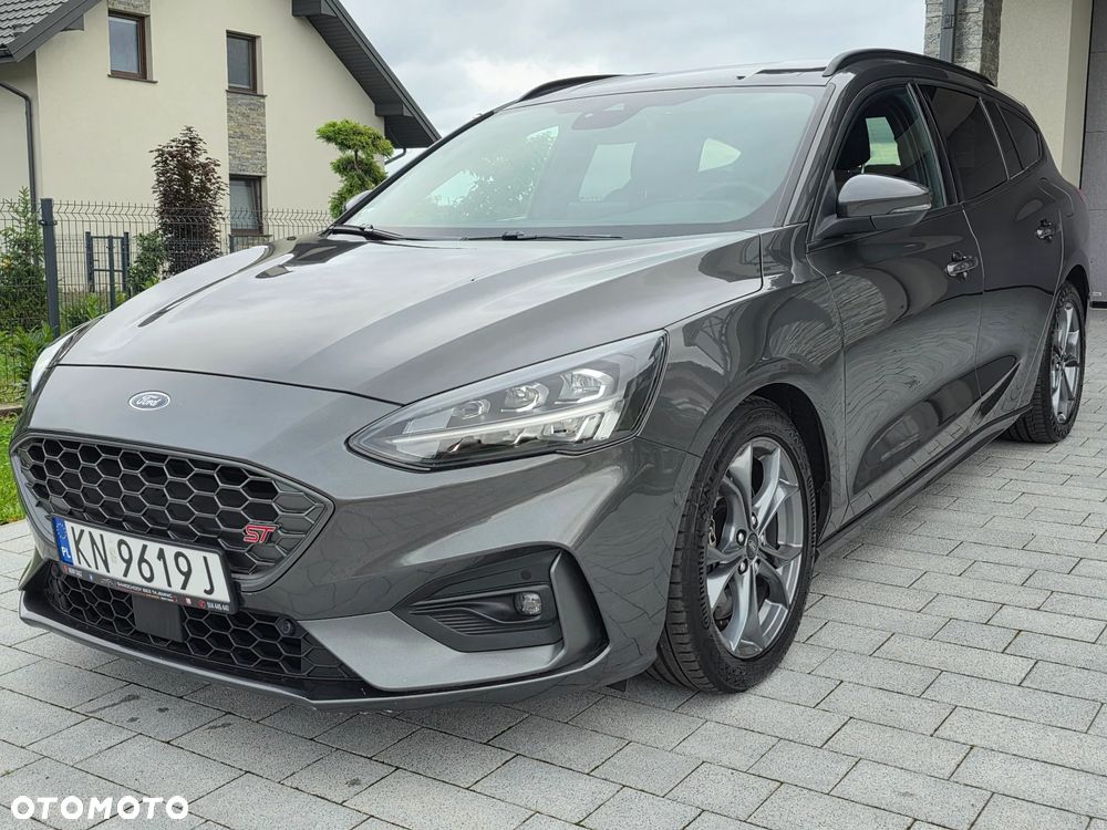 Ford Focus Turnier 2.0 EcoBlue S&S ST mit Styling-Paket