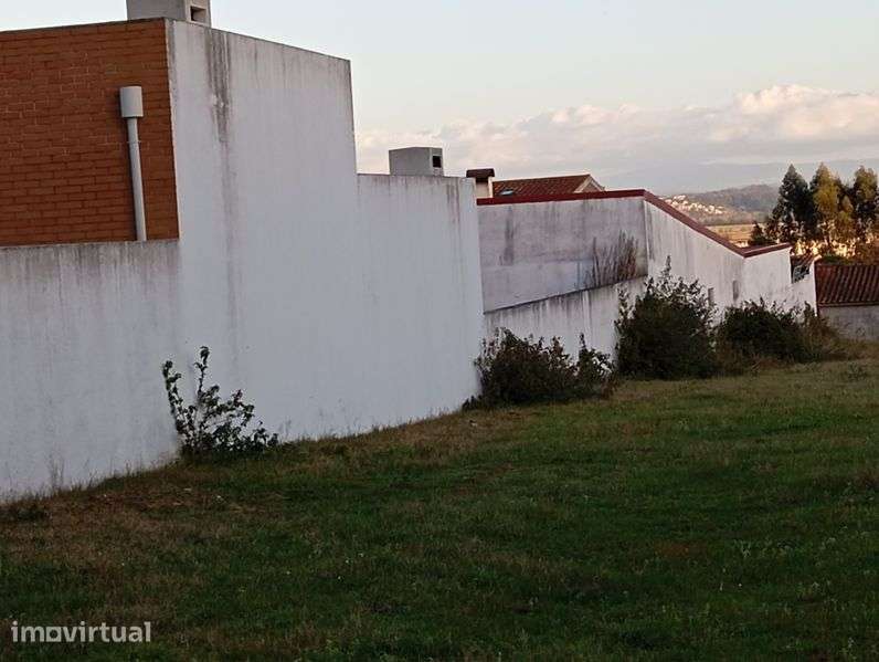 Terreno de construção - Grande imagem: 2/8