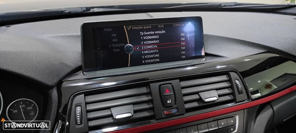 BMW 318 d Auto Line Sport - 35