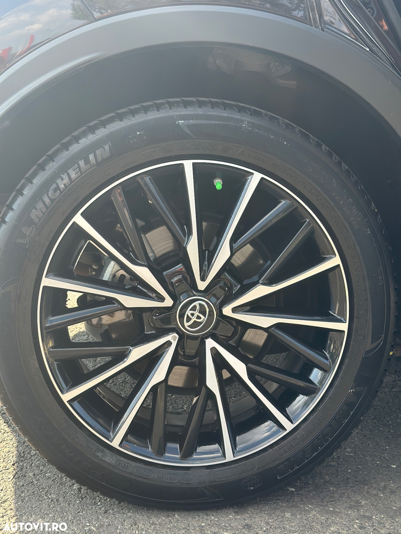 Toyota C-HR 1.8 HSD 4x2 CVT C-lassy LED - 11