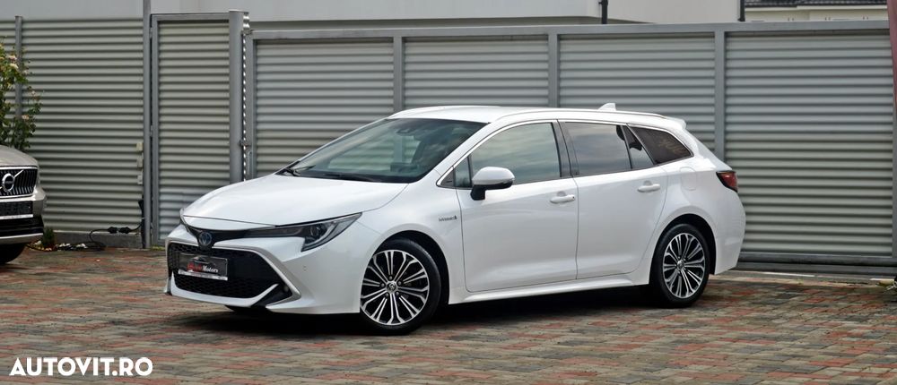 Toyota Corolla 1.8 HSD Exclusive GR Sport - 10