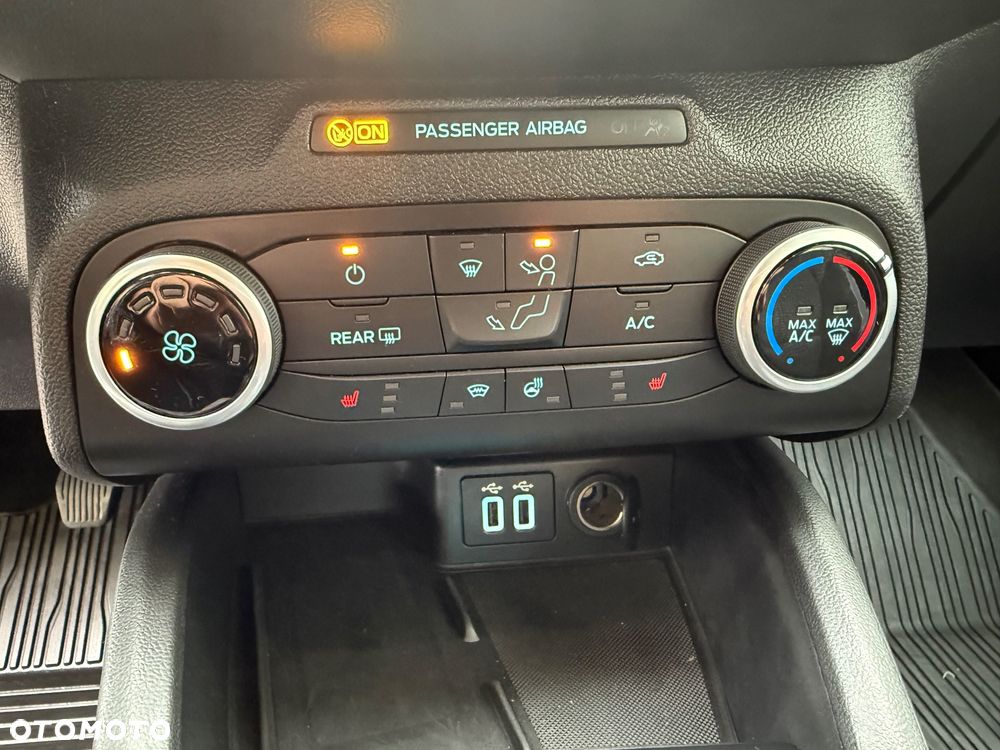 Ford Focus 1.5 EcoBlue Connected - 35