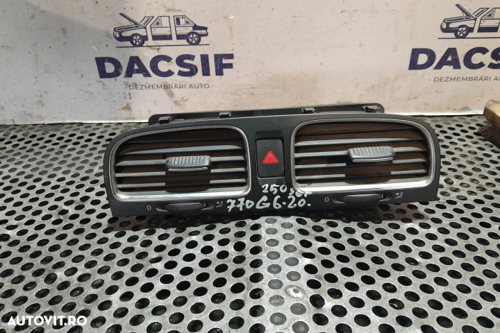 GRILA VENTILATIE BORD CENTRU 5K0815736D 5K0815736D Volkswagen VW Golf - 1