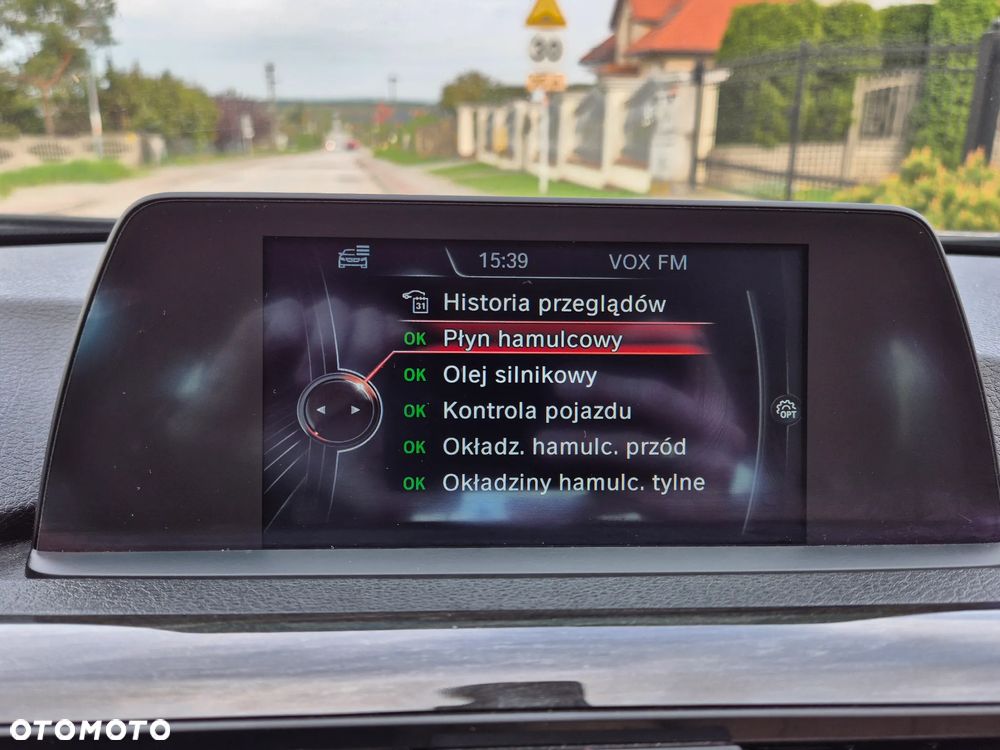 BMW Seria 3 318d Luxury Line - 17