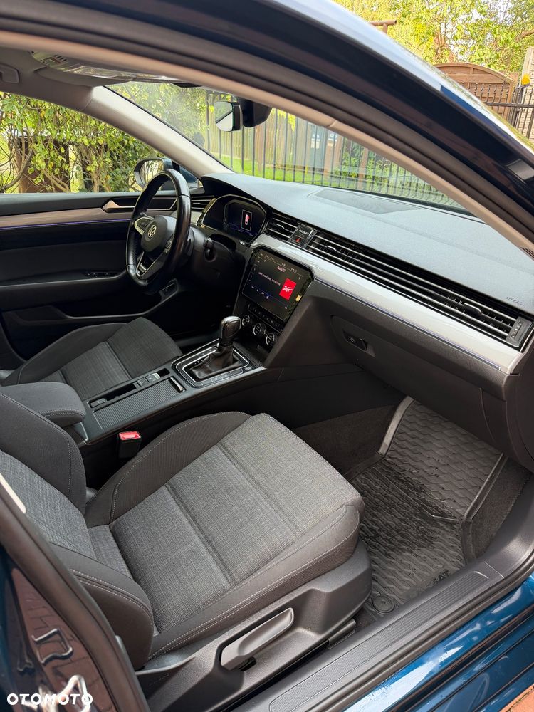 Volkswagen Passat - 7