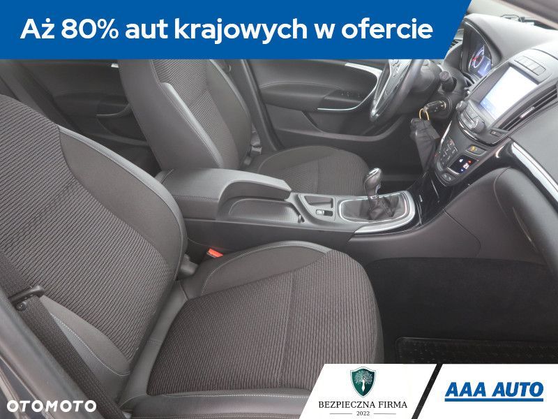 Opel Insignia - 10