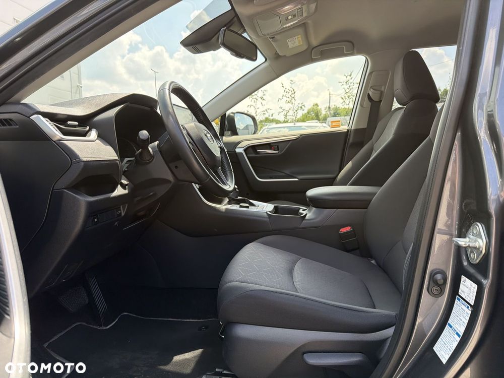 Toyota RAV4 - 9